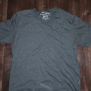 Banana republic men's gray T-shirt